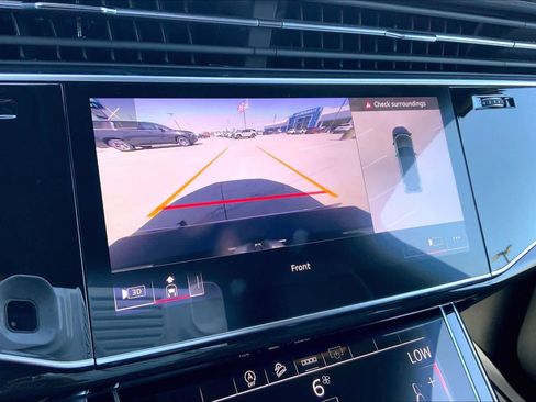 Used 2025 Audi Q7 Premium Plus image 29