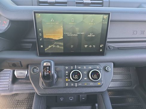 Certified 2023 Land Rover Defender 90 Carpathian Edition AWD/4WD image 20