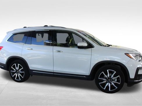Used 2022 Honda Pilot Touring image 17