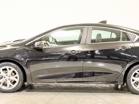 Used 2017 Chevrolet Volt Premier w/ Driver Confidence II Package image 8