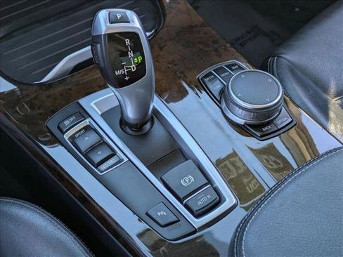 Used 2017 BMW X3 sDrive28i image 12