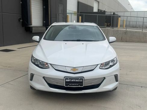 Used 2017 Chevrolet Volt Premier w/ Driver Confidence II Package FWD image 8
