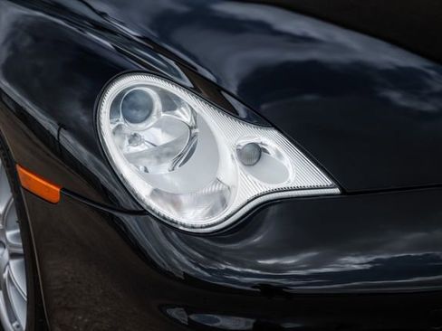 Used 2002 Porsche 911 Carrera RWD image 40