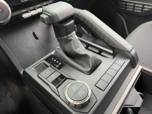 Certified 2025 Toyota 4Runner SR5 image 18