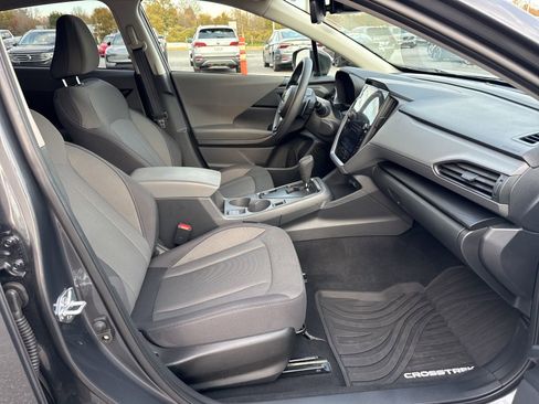 Used 2025 Subaru Crosstrek 2.5i Premium w/ Convenience Package #2 image 31