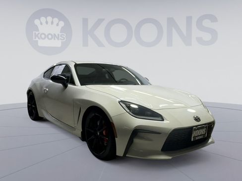 Used 2025 Toyota GR86 Premium w/ Performance Package RWD image 2