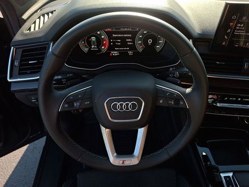 Certified 2023 Audi SQ5 Premium Plus w/ Premium Plus Package AWD/4WD image 19