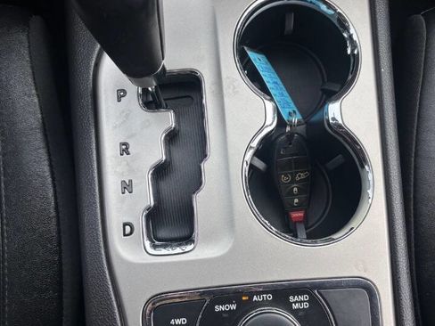 Used 2012 Jeep Grand Cherokee Laredo image 20