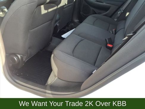 Used 2024 Chevrolet Malibu LS image 11