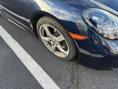 Used 2019 Porsche 718 Boxster image 9