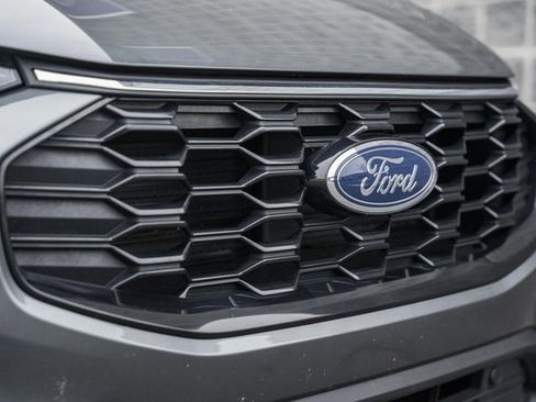 Used 2025 Ford Escape ST-Line image 12