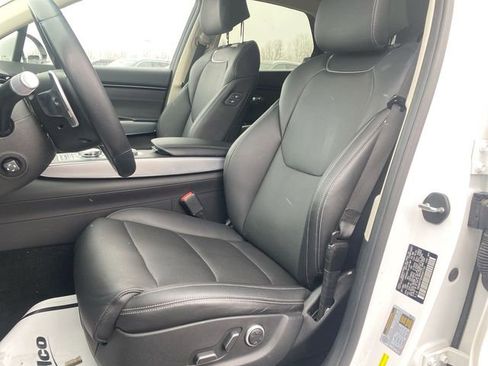 Used 2022 Genesis GV70 2.5T w/ Select Package image 20