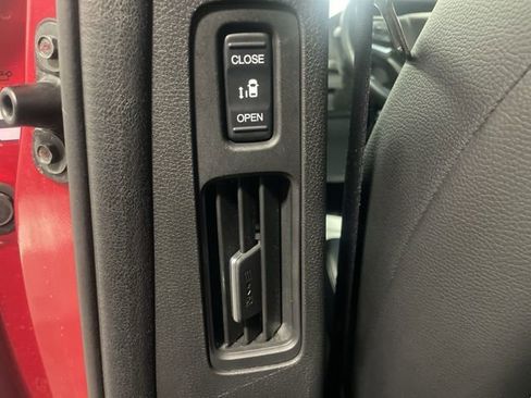 Used 2025 Honda Odyssey Sport-L image 36