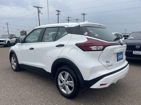 Certified 2025 Nissan Kicks Play S FWD image 5