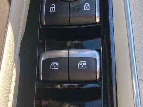 Certified 2024 Kia Sorento SX Prestige image 28