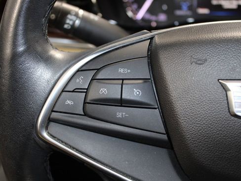 Used 2018 Cadillac XT5 Premium Luxury FWD image 22