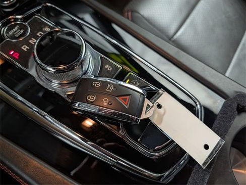 Used 2015 Jaguar XKR R image 30