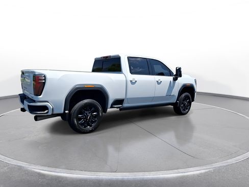 Used 2025 GMC Sierra 2500 AT4 w/ AT4 Premium Plus Package AWD/4WD image 8