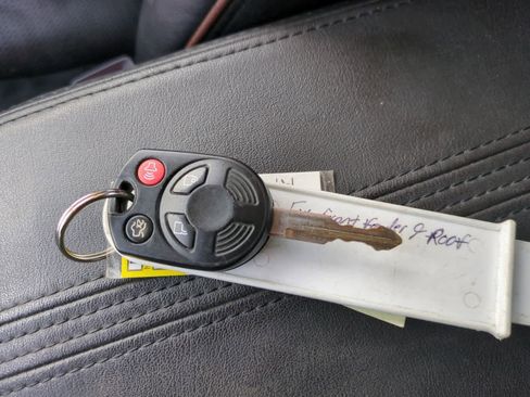 Used 2012 Lincoln MKZ image 34