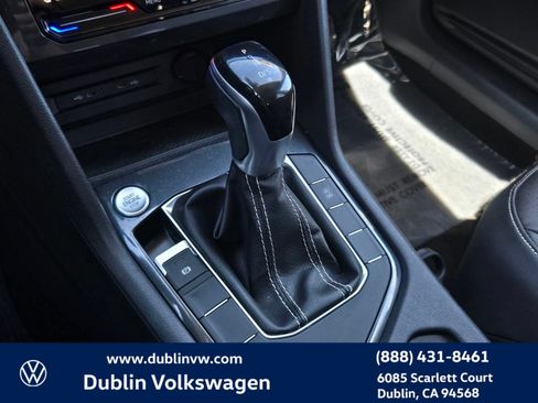 Used 2023 Volkswagen Tiguan SE FWD image 17
