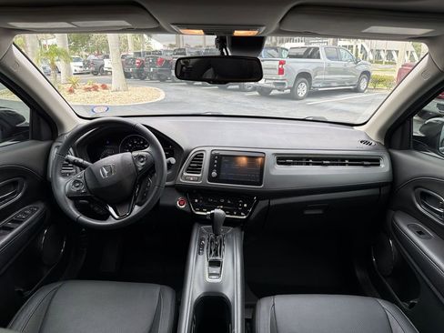 Certified 2022 Honda HR-V EX-L image 10