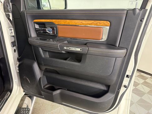 Used 2017 RAM 1500 Laramie Longhorn image 16