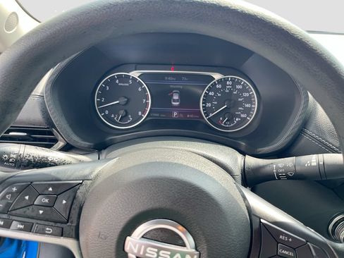 Used 2025 Nissan Sentra SV FWD image 12