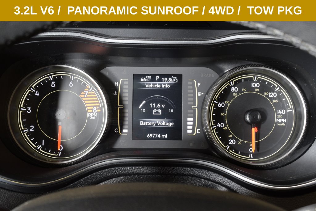 Used 2022 Jeep Cherokee Latitude w/ Sun & Sound Group AWD/4WD image 22