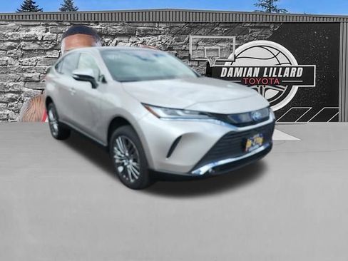 Used 2022 Toyota Venza Limited AWD/4WD image 1