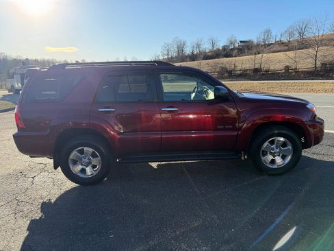 Used 2008 Toyota 4Runner SR5 image 8