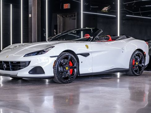 Used 2023 Ferrari Portofino M RWD image 19