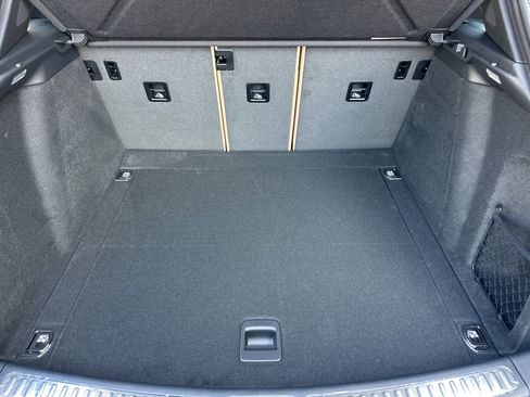 New 2026 Porsche Macan image 16