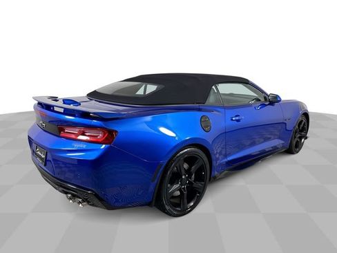 Used 2017 Chevrolet Camaro SS RWD image 8