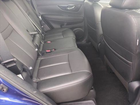 Used 2020 Nissan Rogue SL w/ Premium Package image 21