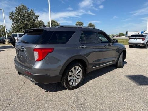 Used 2024 Ford Explorer Limited w/ Limited Technology Package AWD/4WD image 15