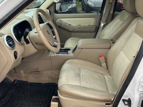 Used 2010 Mercury Mountaineer AWD image 3