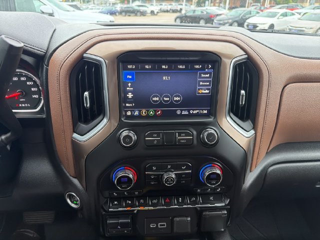 Certified 2020 Chevrolet Silverado 1500 High Country w/ Technology Package AWD/4WD image 17
