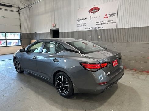 Certified 2024 Nissan Sentra SV image 5