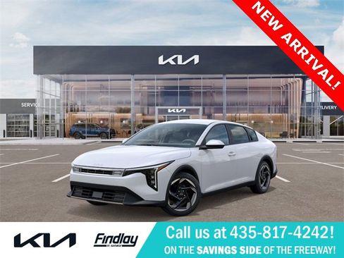 New 2026 Kia K4 EX image 1