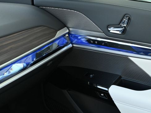 New 2026 BMW 760i xDrive AWD/4WD image 33