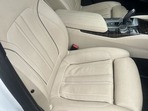 Used 2018 BMW 530i image 24