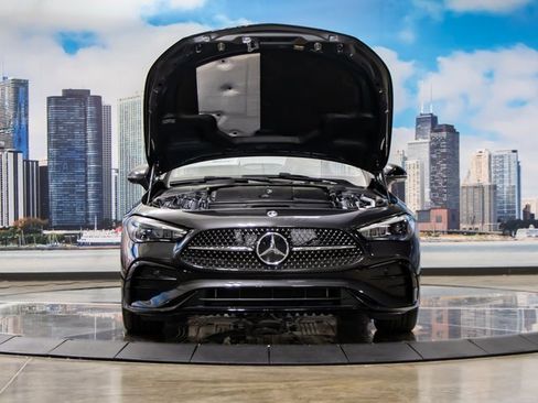 Used 2026 Mercedes-Benz CLE 300 4MATIC Cabriolet image 6