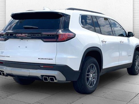 Used 2025 GMC Acadia Elevation AWD/4WD image 12