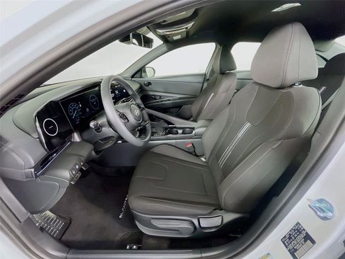 Certified 2026 Hyundai Elantra Sport FWD image 24