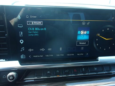 Used 2023 Chevrolet Silverado 1500 LT AWD/4WD image 21