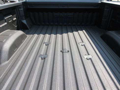 New 2026 GMC Sierra 2500 AT4 AWD/4WD image 6