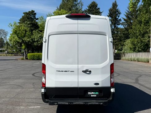 Used 2023 Ford Transit 250 148 High Roof Extended RWD image 5