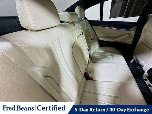 Used 2018 BMW 530i xDrive image 30