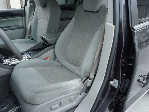 Used 2017 Buick Enclave Convenience image 8