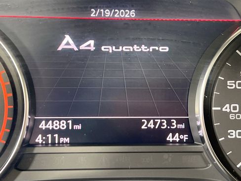 Used 2019 Audi A4 2.0T Premium w/ Convenience Package image 12